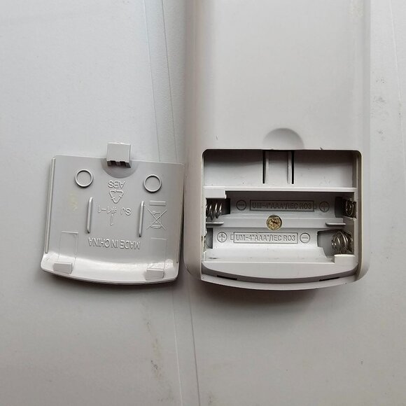 Genuine Samsung BN59-00455A Remote Control TESTED Gray - Picture 5 of 5